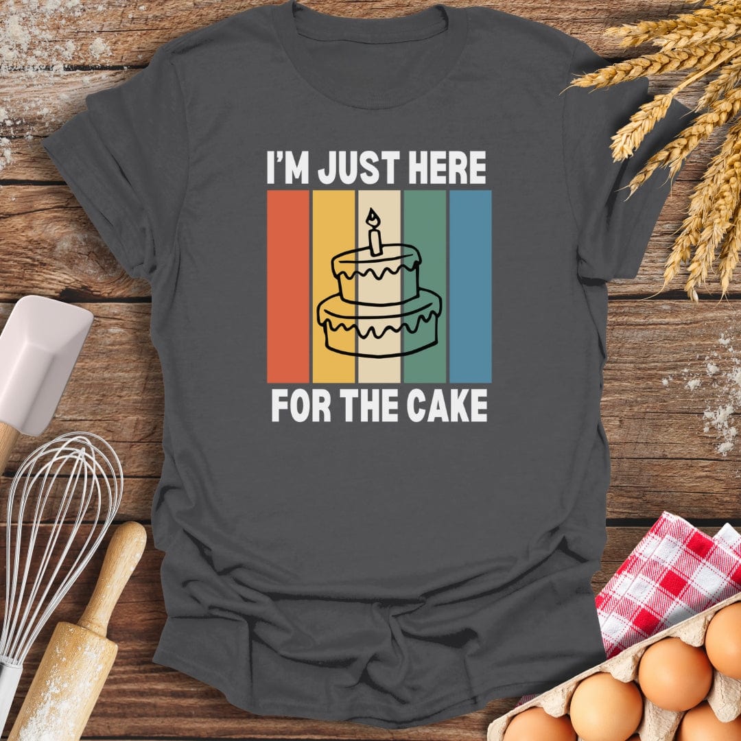 I'm Just Here For The Cake T-Shirt Charcoal / S Baking Threads