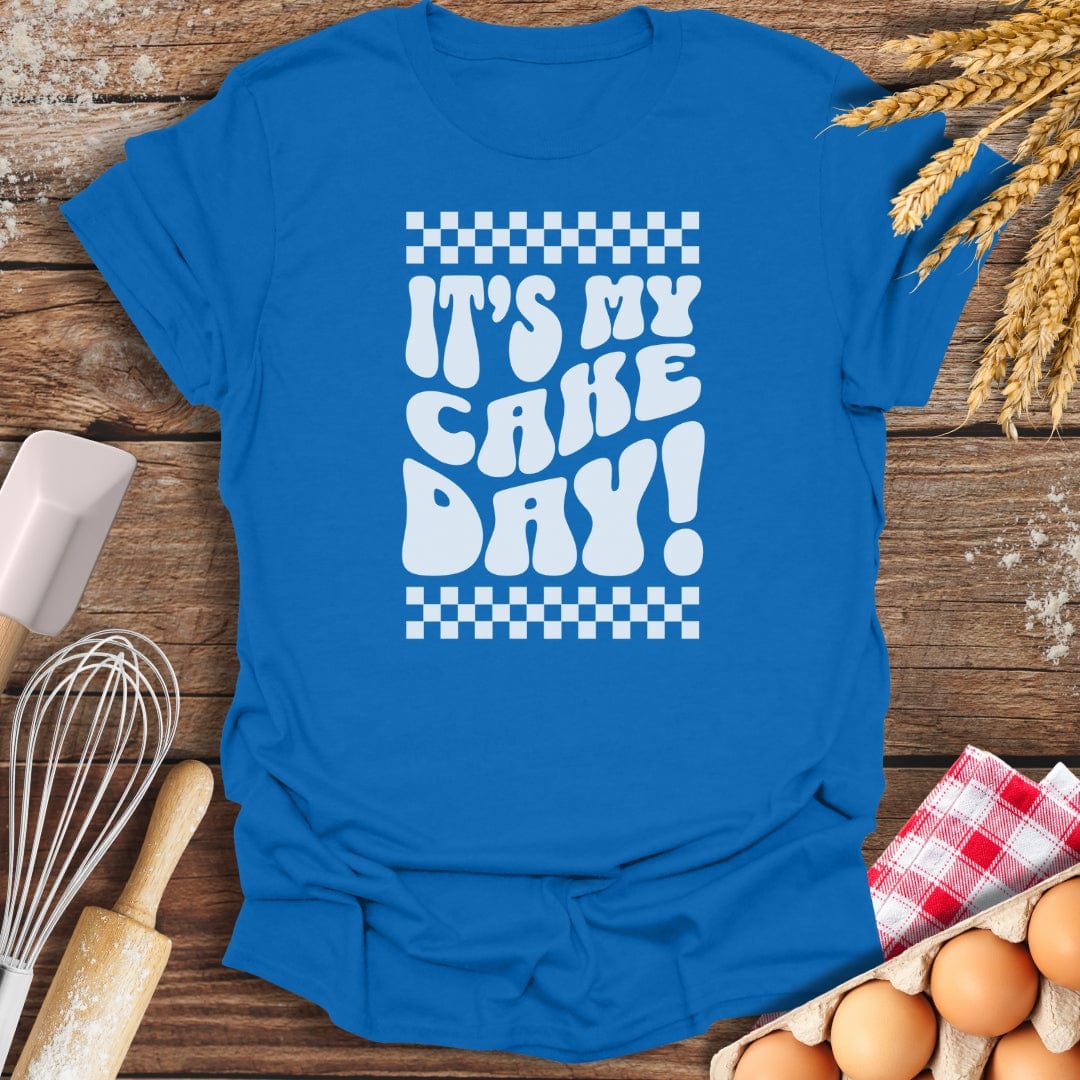 It‘s my Cake Day! T-Shirt Royal / S Baking Threads